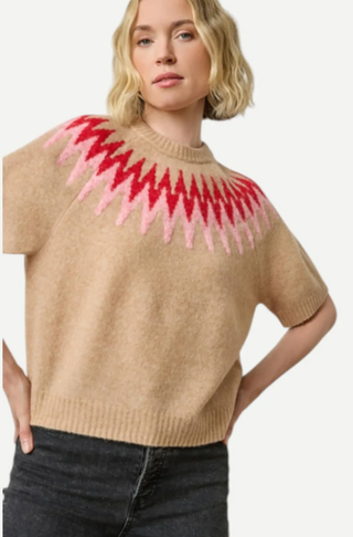 Short Sleeve Easy Fairisle Sweater in Camel