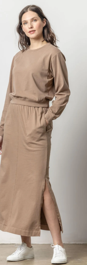 Maxi Skirt With Pockets in Shiitake