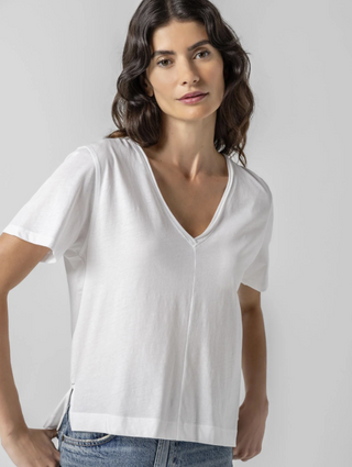 Easy Short Sleeve V-neck in White